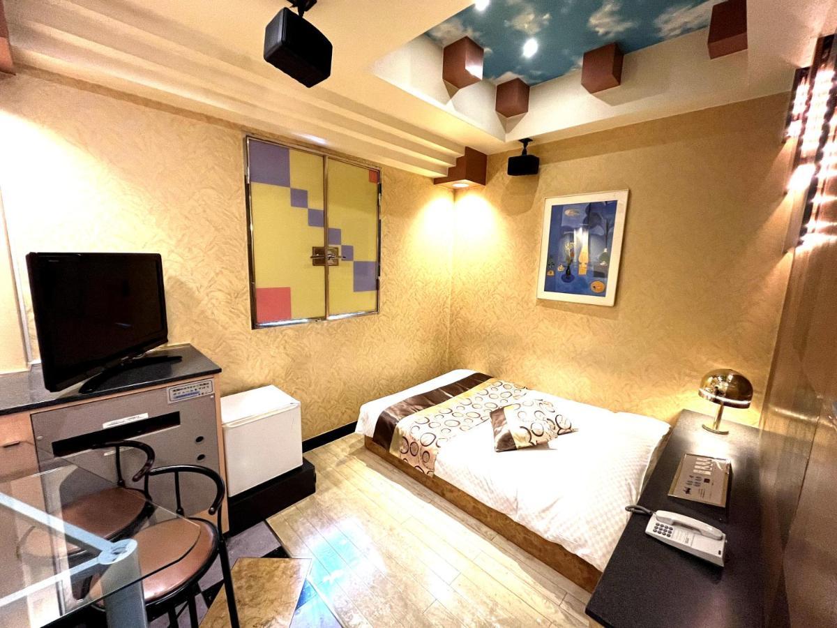 Hotel Crystal 大人専用 Tokyo Exterior photo