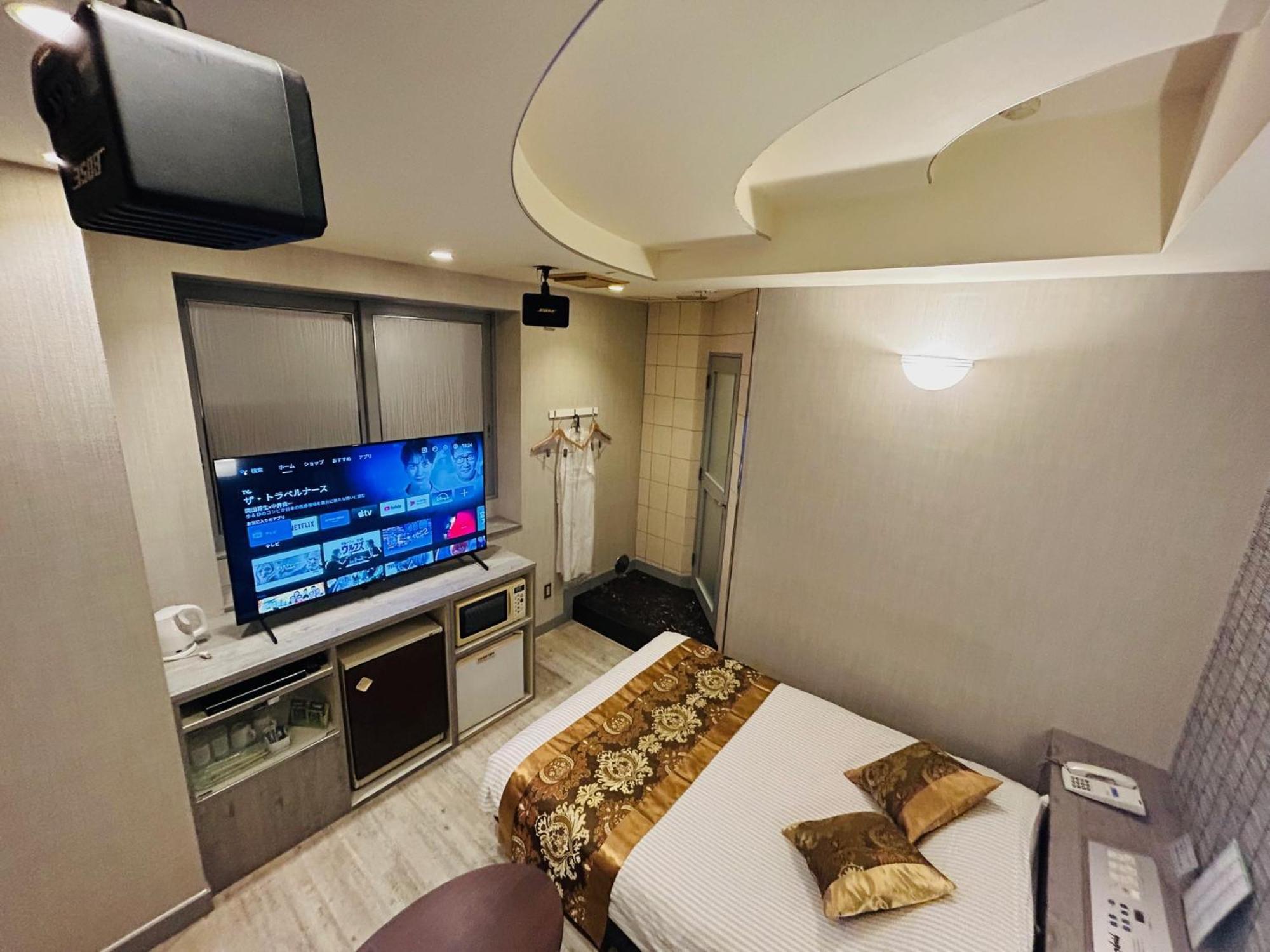 Hotel Crystal 大人専用 Tokyo Exterior photo